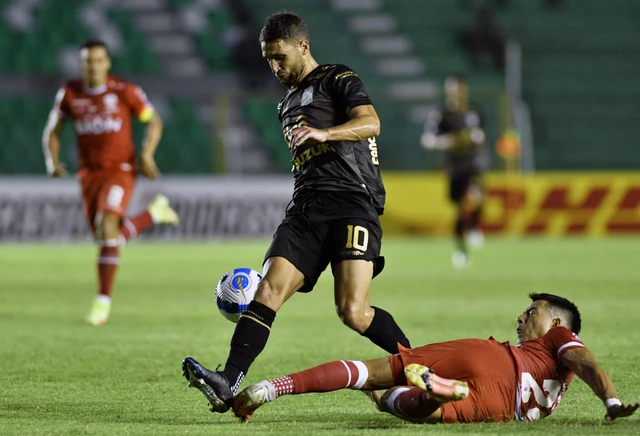 Profil Luciano Guaycochea: Dari Perak FC ke Persib, Ini Perjalanan dan Statistiknya